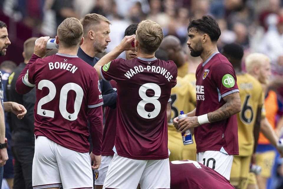 英超积分榜：切尔西暂居榜首