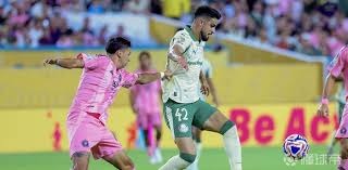 混合团体世界杯！张本智和又崩盘了！决胜时刻被打的毫无还手之力