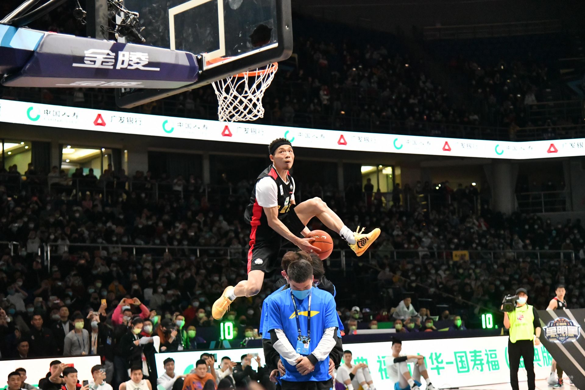 次染指世界 次染指世界